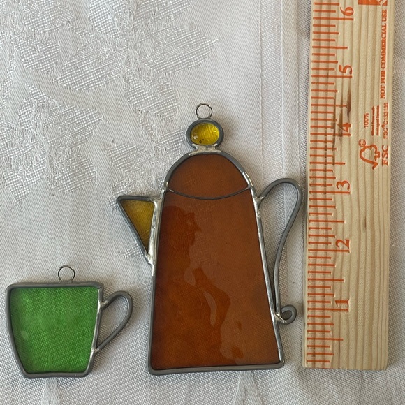 Vintage Leaded Stained Glass Teapot Tea Kettle and Cup Suncatchers Lot of 2 - Picture 4 of 5